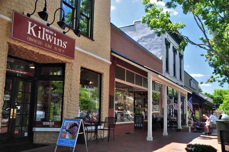town of Dahlonega
